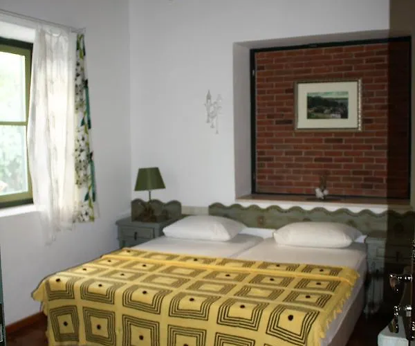 Dalyan Butik Hayat Bahcesi Ayvalı